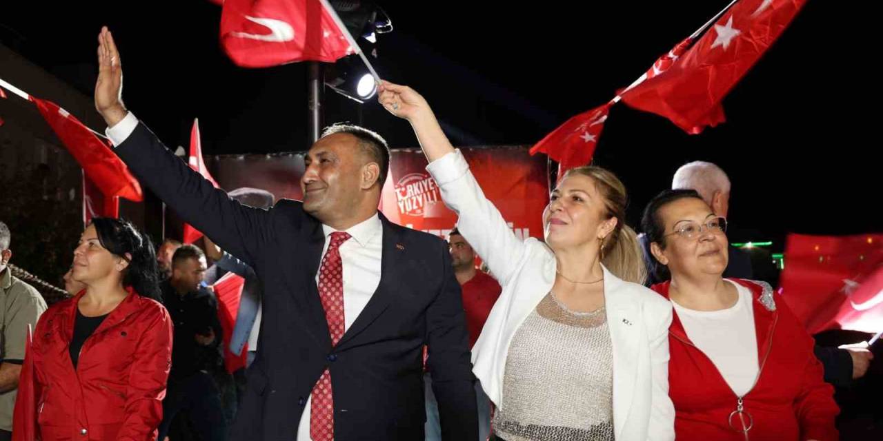 Toroslar Bayram Sevincini Cumhuriyet Tırı İle Yaşadı