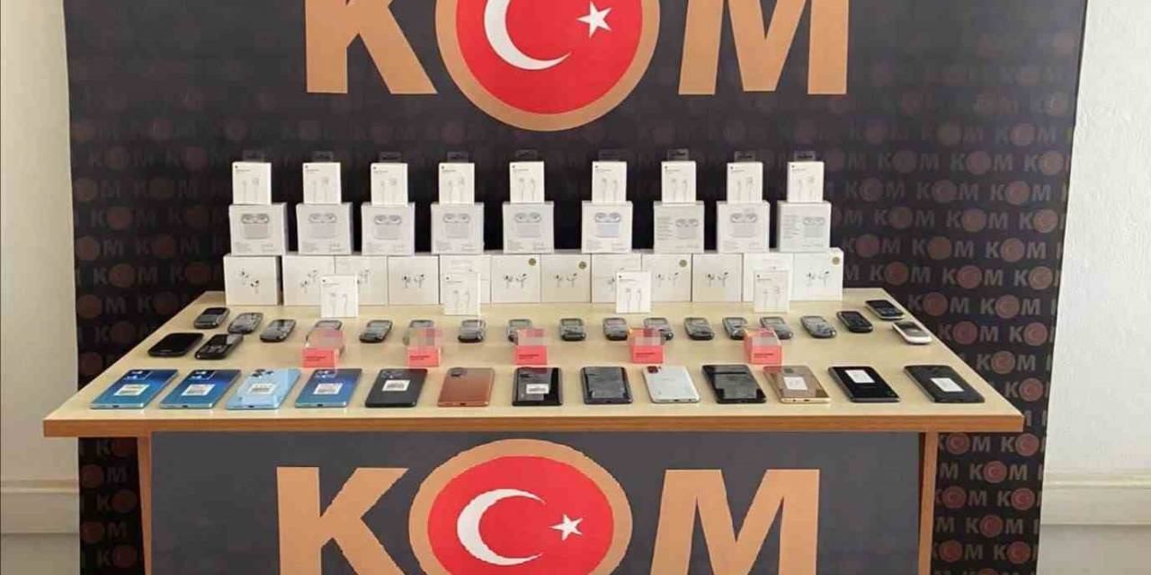Kaçakçılık Operasyonunda 350 Bin Tl Değerinde Kaçak Telefon Ele Geçirildi