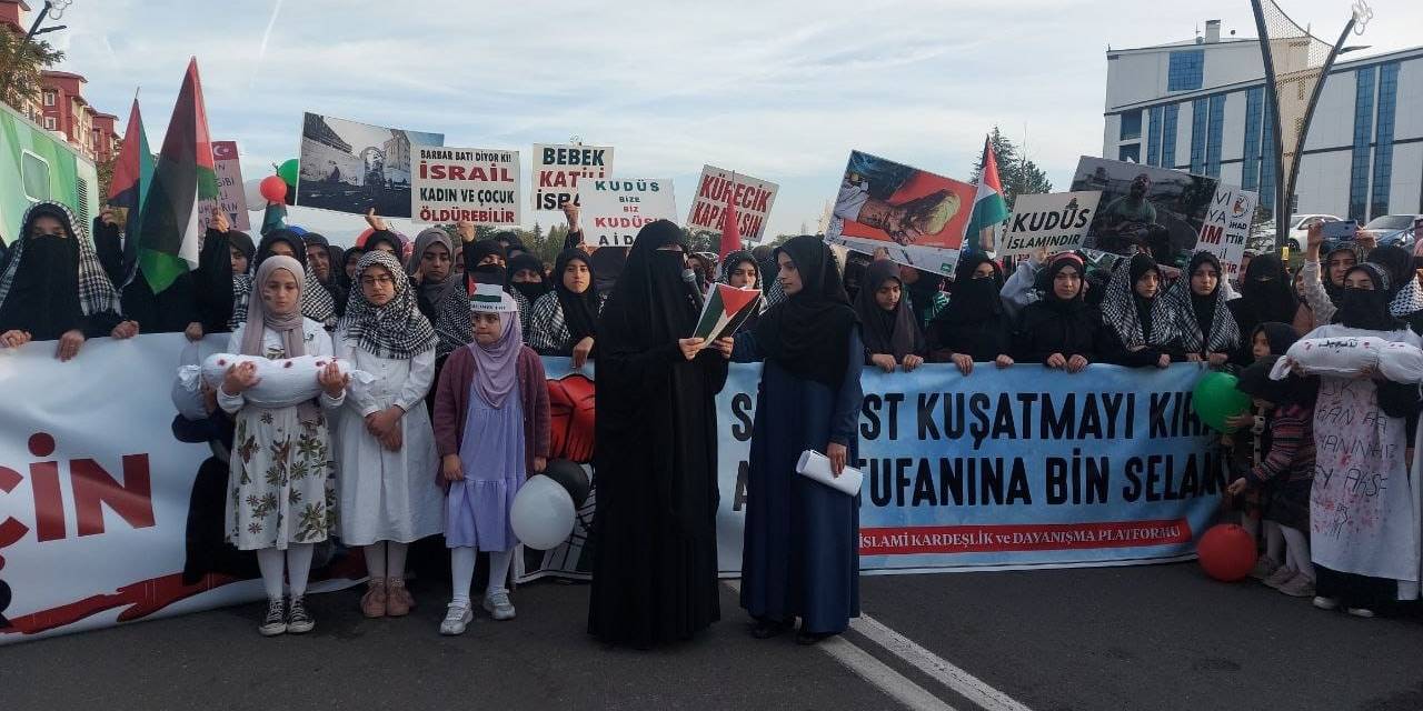 Bingöl’de Kadınlar Filistin İçin Yürüdü