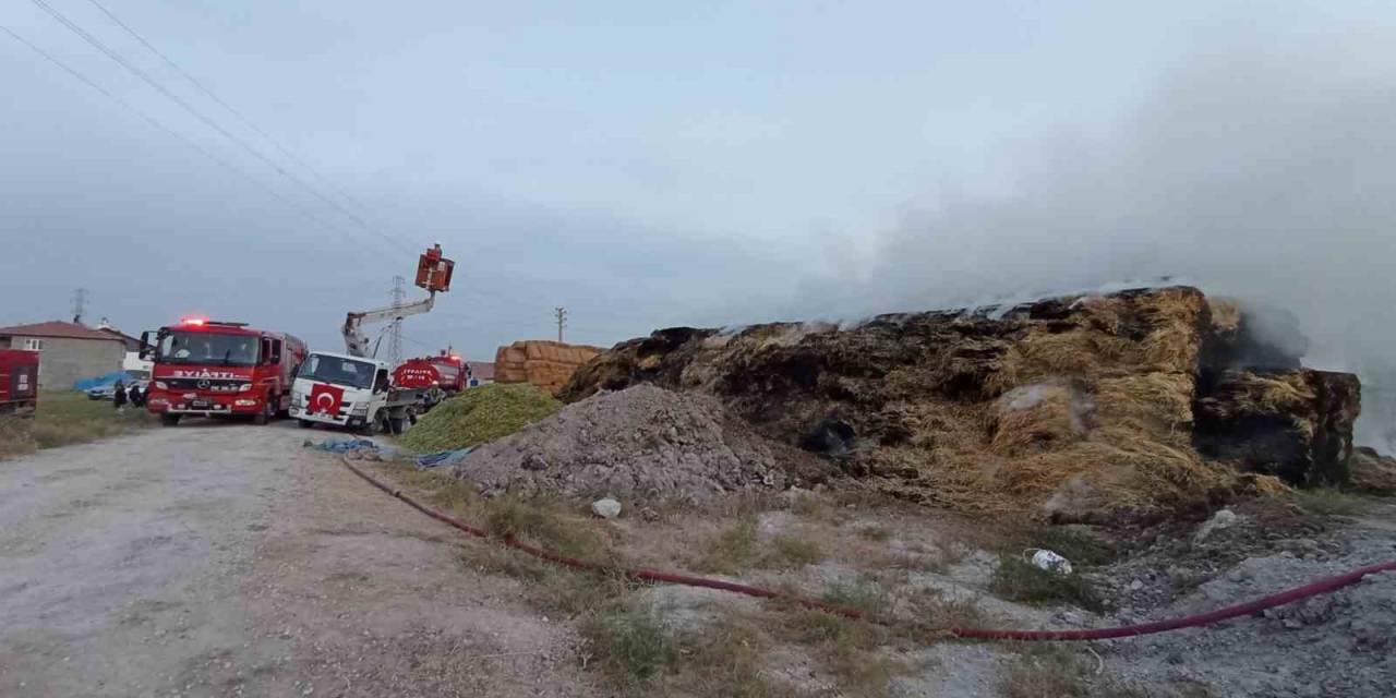 Kopan Elektrik Teli 20 Bin Saman Balyasını Yaktı