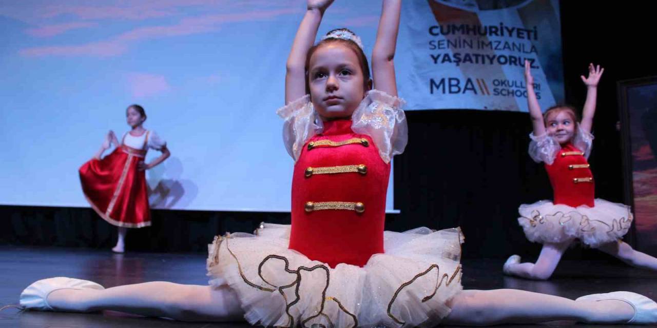 Mba Okulları Öğrencileri Cumhuriyet Sahnesinde