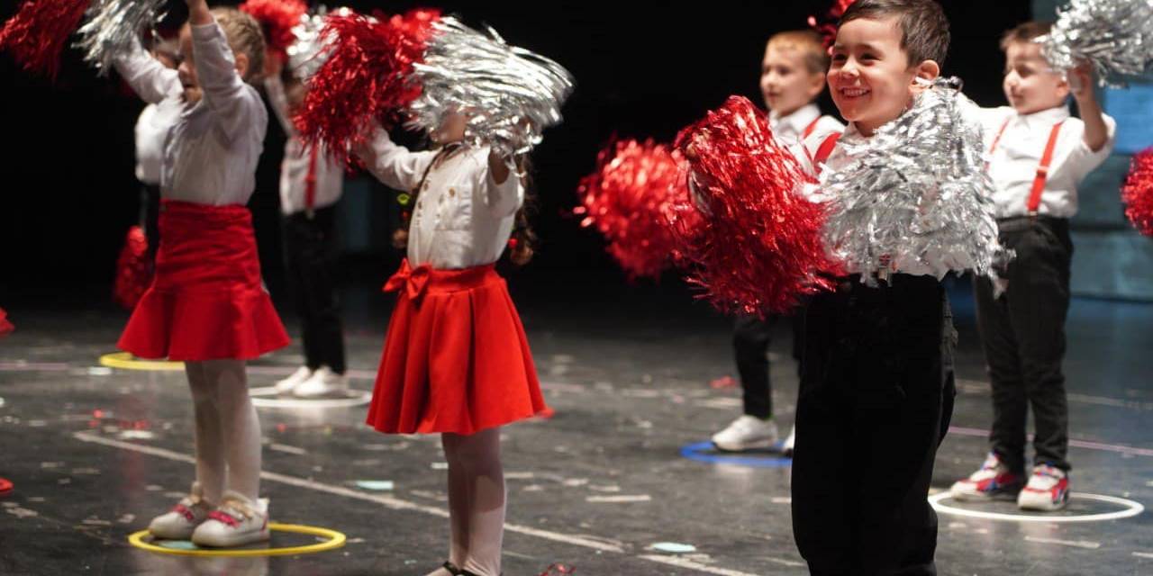 Miniklerin Gösterileri Büyük Beğeni Topladı