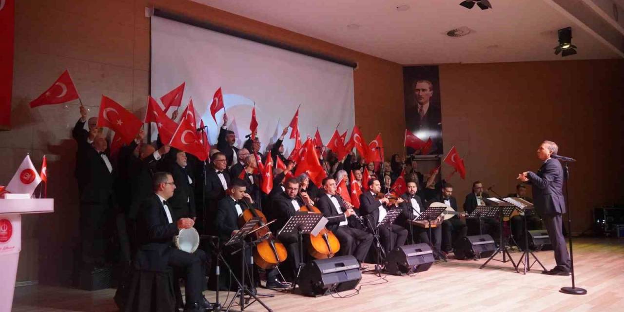 Keçiören’de Atatürk’ün Sevdiği Eserlerle Cumhuriyet Coşkusu Yaşandı