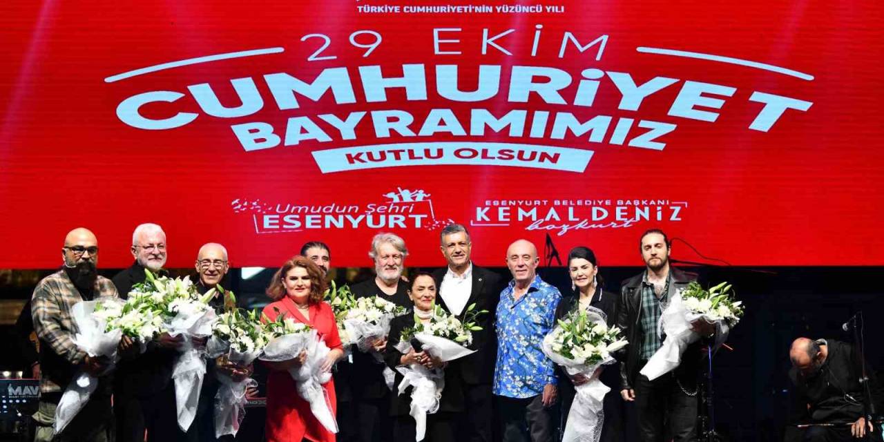 Cumhuriyet Dönemi’nde Yetişen Büyük Halk Ozanları İçin Anma Etkinliği Düzenledi