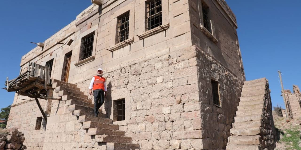 Başkan Çolakbayrakdar: "Kırsal Mahallelerin Köy Kimliğini Koruması Adına Birçok Projeyi Hayata Geçirdik"