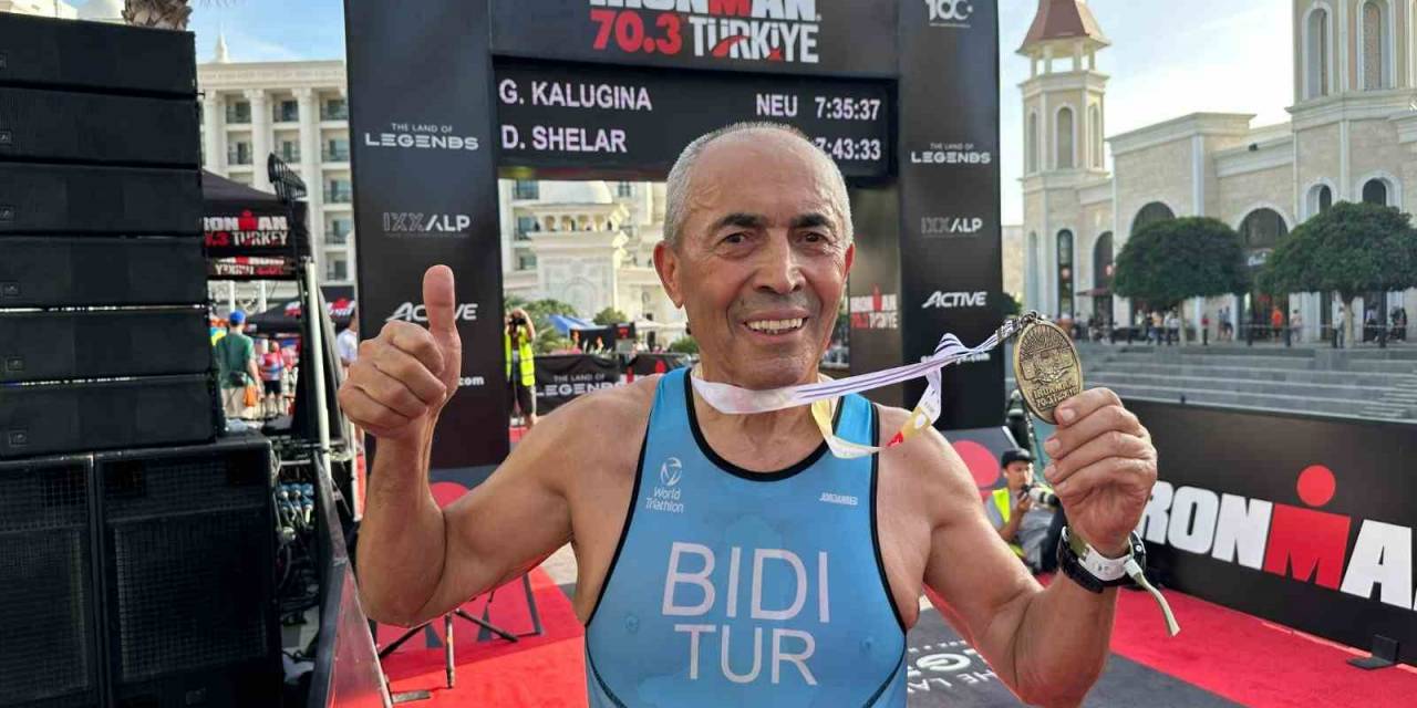 74 Yaşındaki Demir Adam, Madalyasını Cumhuriyet’e Adadı