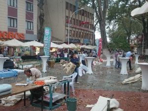 Çini Fetivaline Fırtına Engeli