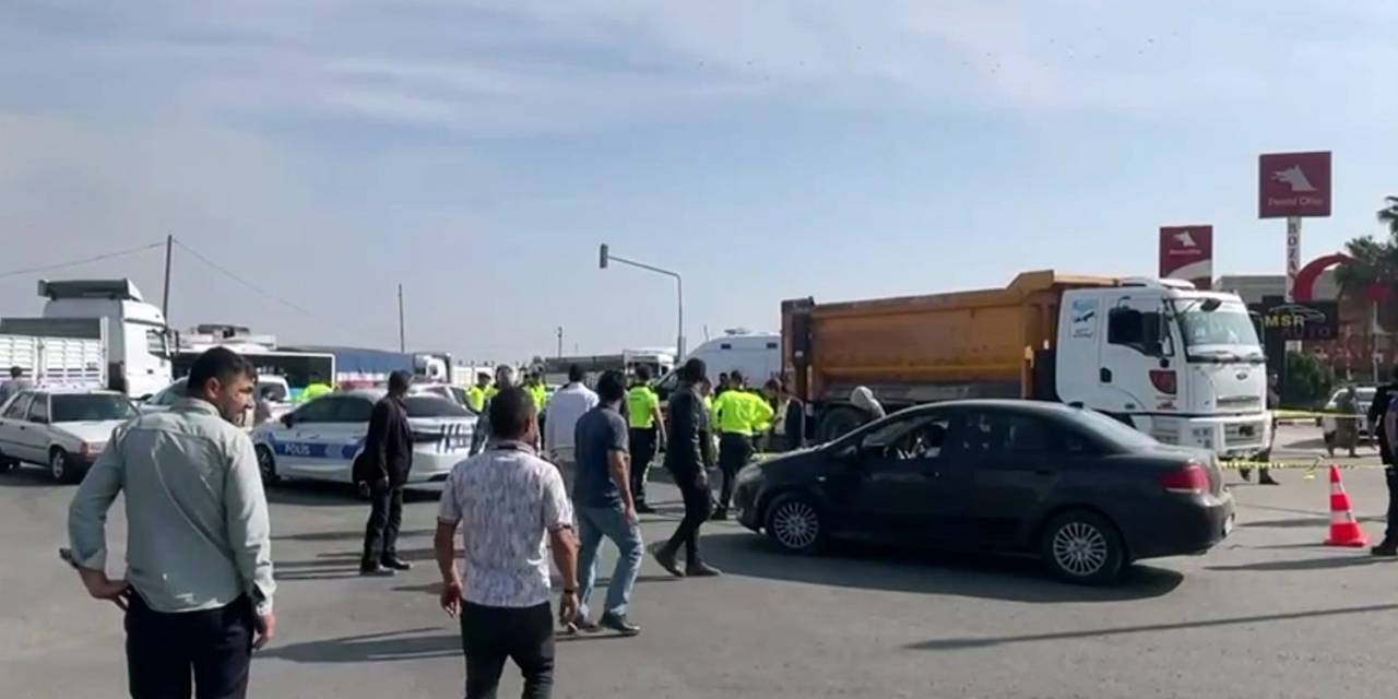 Otomobilin Çarptığı Motosiklet Sürücüsü Hayatını Kaybetti