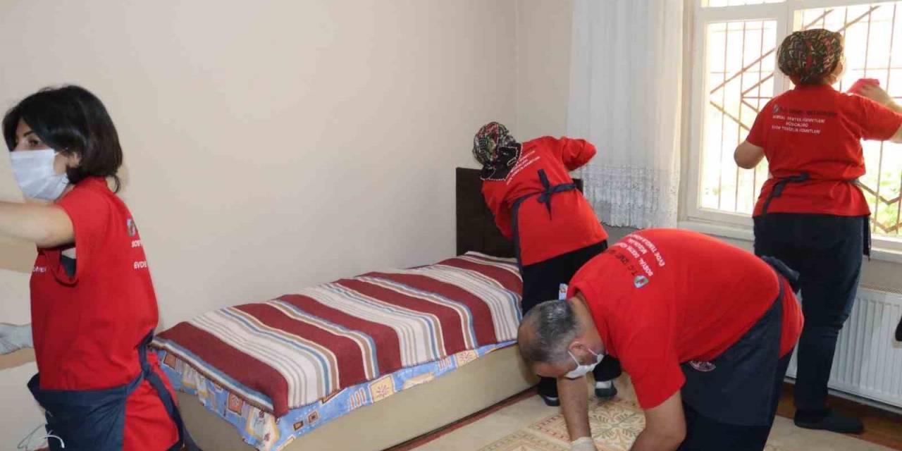 Evde Temizlik Hizmeti Vatandaşların Hayatını Kolaylaştırdı