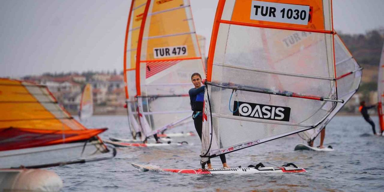 Cunda Adası Tyf Rüzgar Sörfü Yarışlarına Ev Sahipliği Yaptı