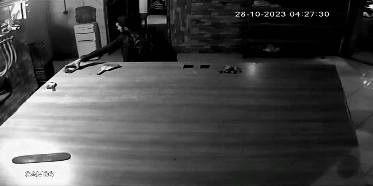 Arnavutköy’de Telefon Hırsızı Kamerada
