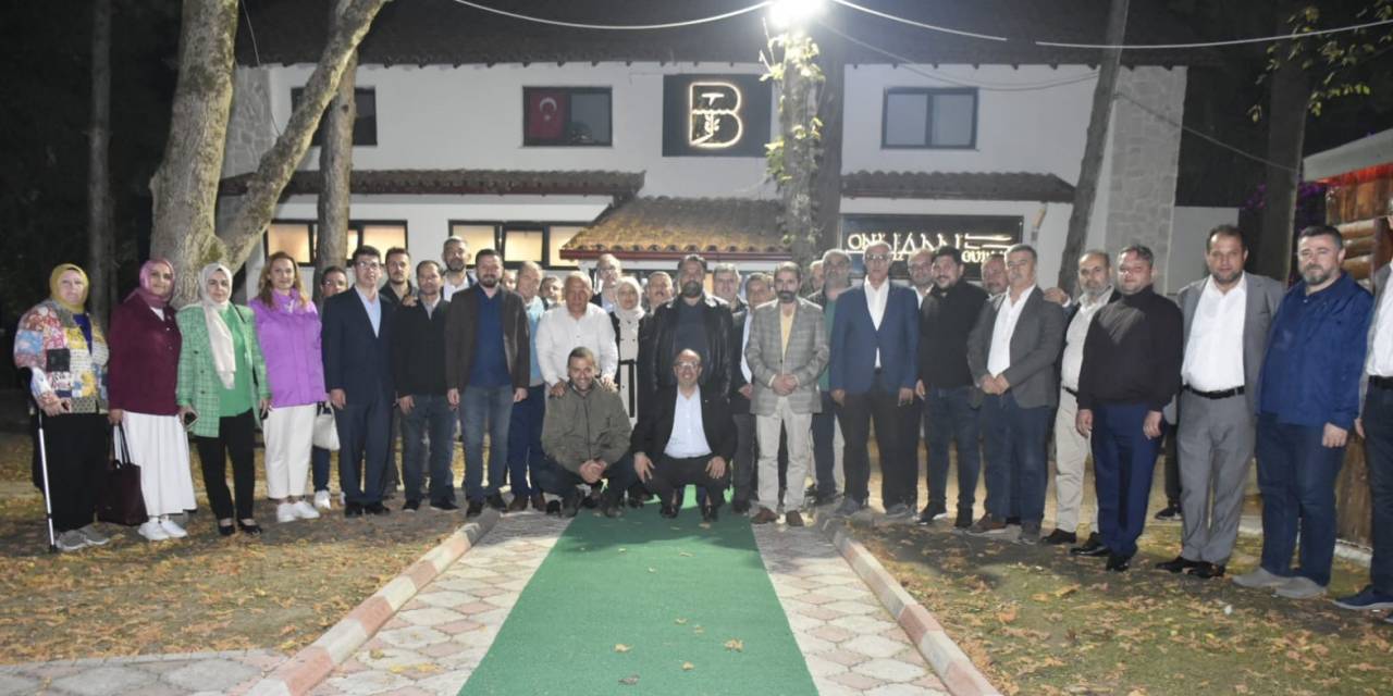 Ak Parti’den Birlik Beraberlik Mesajı