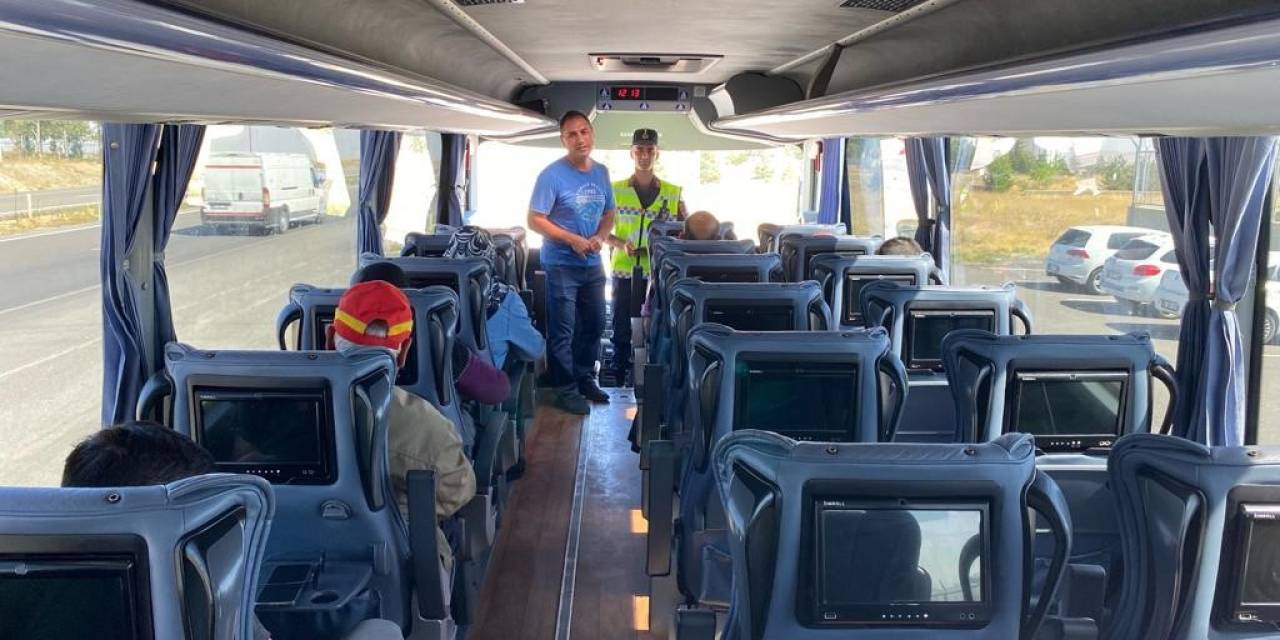 Jandarmadan Yolcu Otobüslerinde Sivil Trafik Denetimi
