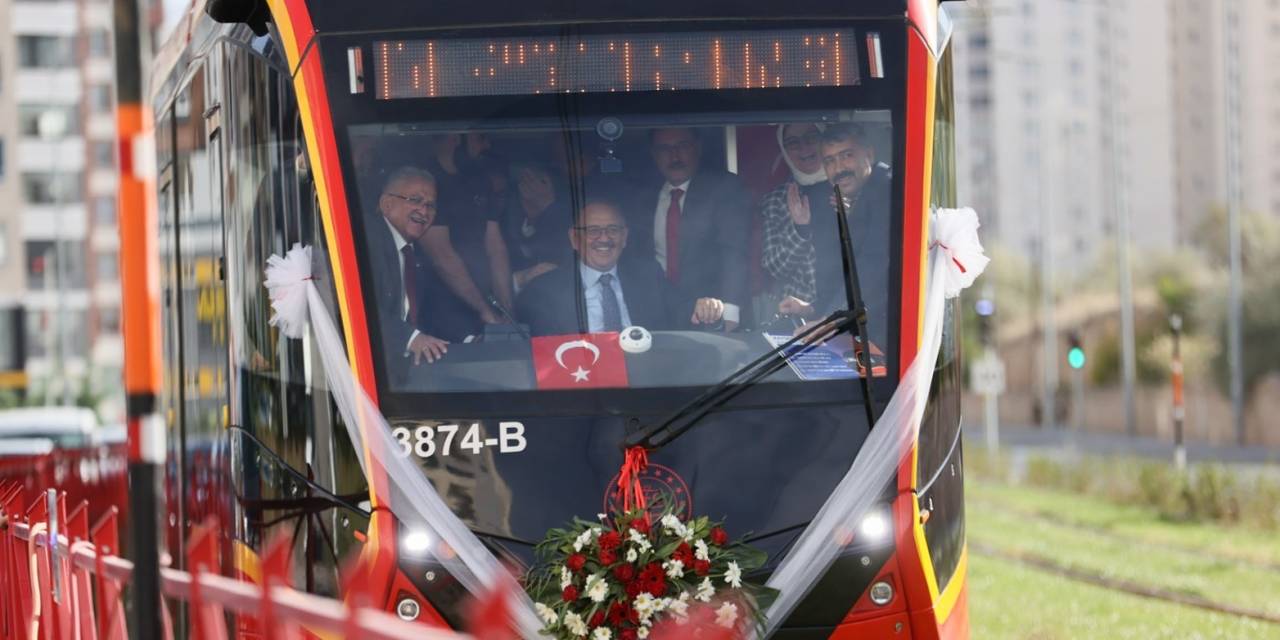 Kayserililer Yeni Tramvay Hattından Memnun