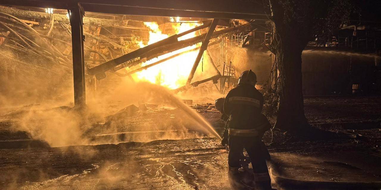 Rusya, Ukrayna’da Petrol Rafinerisini Vurdu