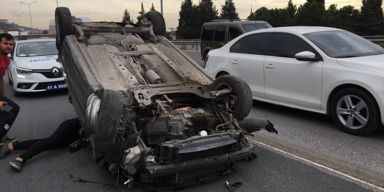 Tem’de Kontrolden Çıkan Otomobil Takla Attı: 3 Yaralı