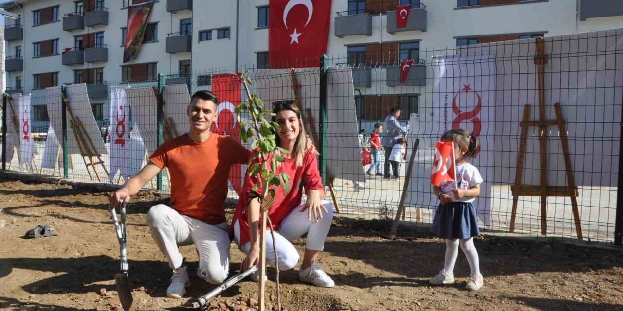 Sason’da Jandarma Personeli Hatıra Meyve Bahçesi Oluşturdu