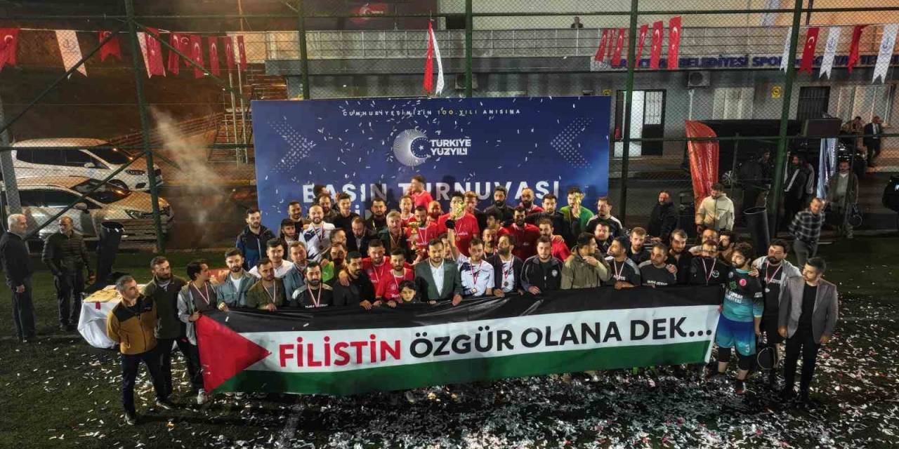 Bağcılar Belediyesinin Düzenlediği Türkiye Yüzyılı Ulusal Basın Turnuvası Sona Erdi