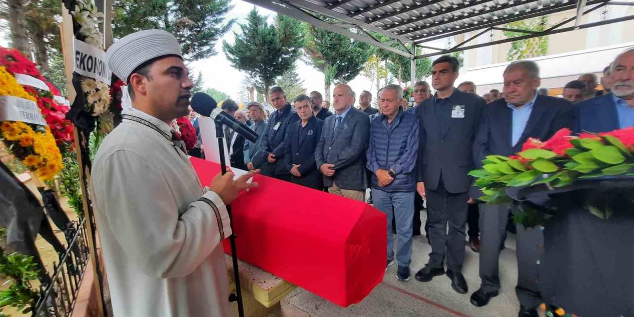 Gazeteci Osman Saffet Arolat Son Yolculuğuna Uğurlandı