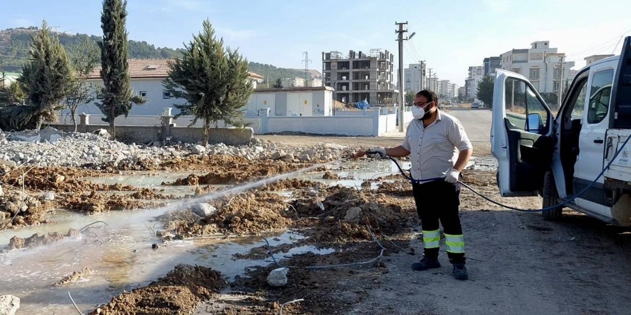 Haşere İlaçlama Çalışmaları Devam Ediyor