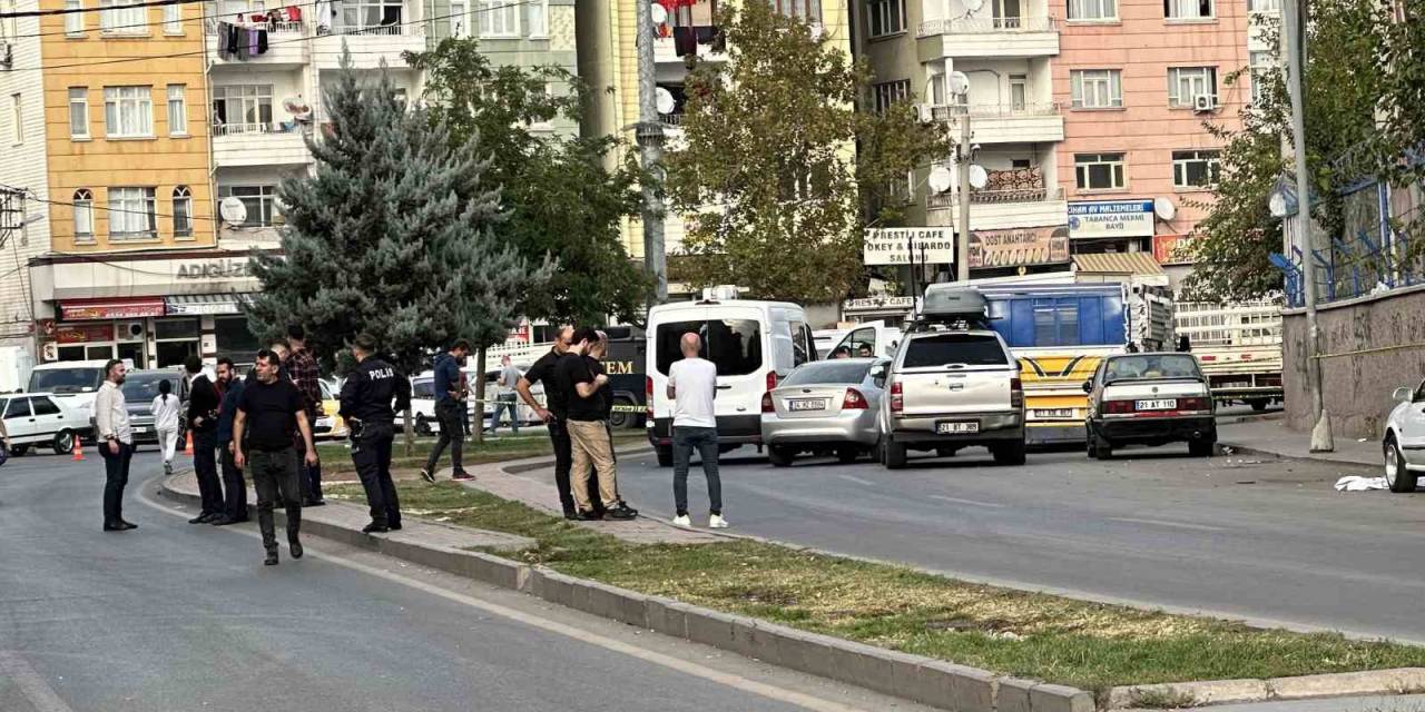 Diyarbakır’da Şüpheli Valiz Polisi Harekete Geçirdi