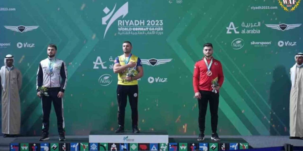 Bilek Güreşinde Dünya 3. Oldu