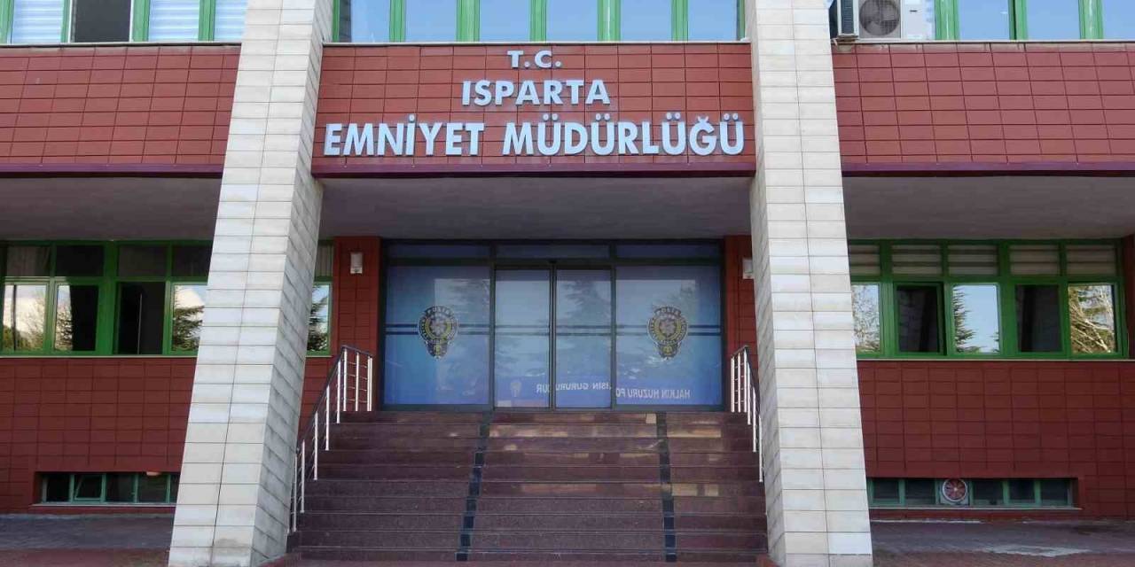 Isparta’da Göçmen Kaçakçılığı Yapan 2 Şüpheli Yakalandı