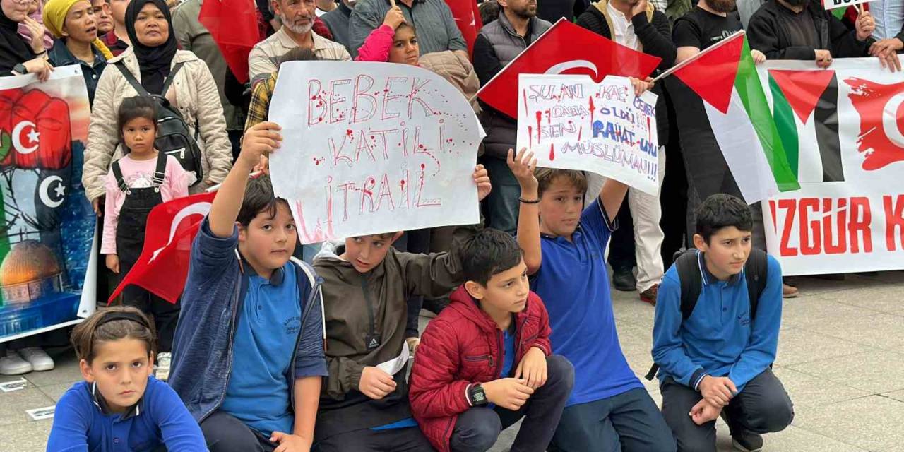 Düzce’de Filistin’e Destek Gösterisi