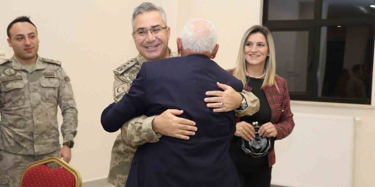 Elazığ’da İl Jandarma Komutanlığı Ekipleri Şehit Aileleriyle Bir Araya Geldi