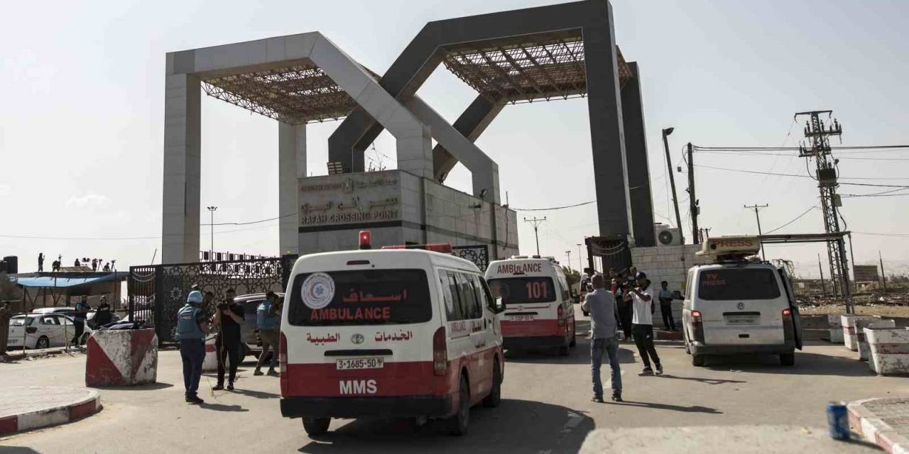 Gazze’den Mısır’a 335 Yabancı Ülke Vatandaşı Ve 76 Yaralı Filistinli Geçti