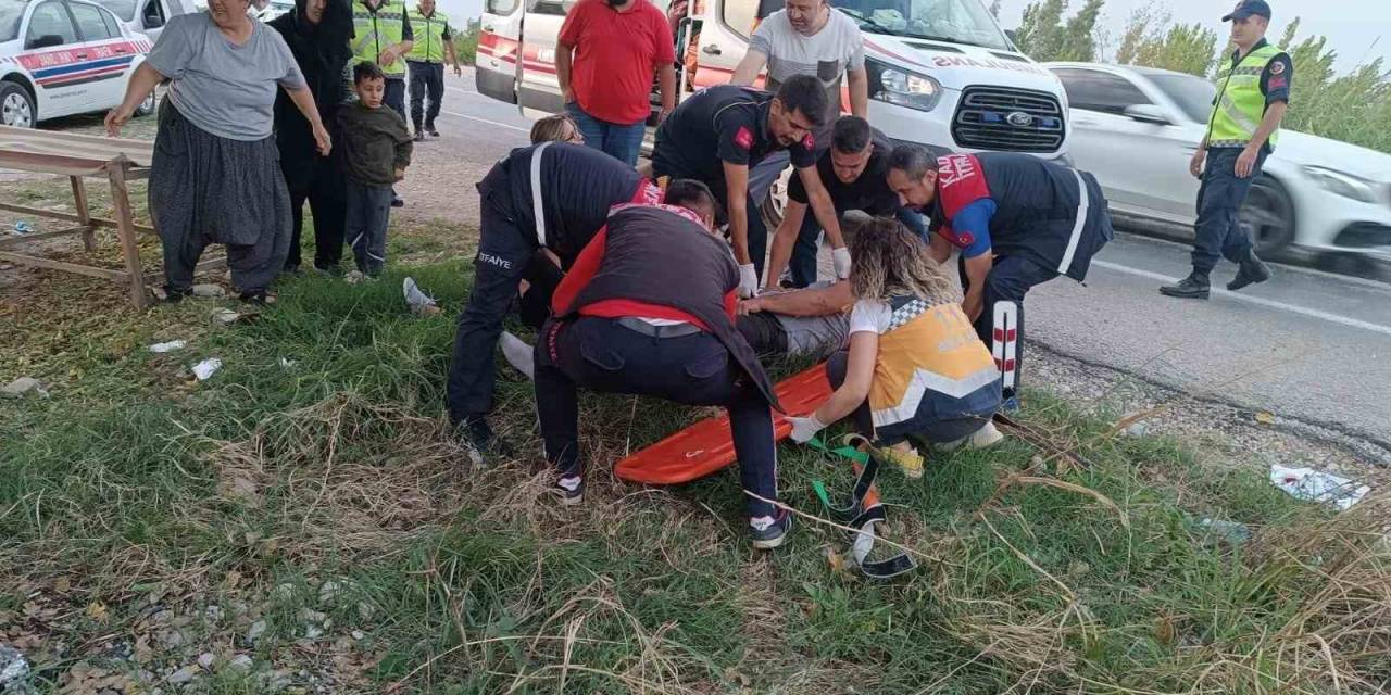 Osmaniye’de Otomobil Ağaca Çarptı: 1’i Çocuk 3 Yaralı