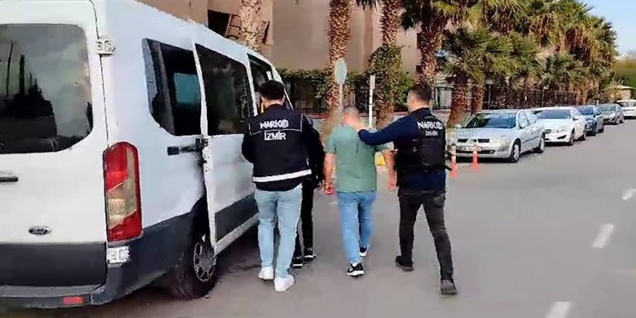 İzmir’de Zehir Tacirlerine Darbe: 2 Tutuklama
