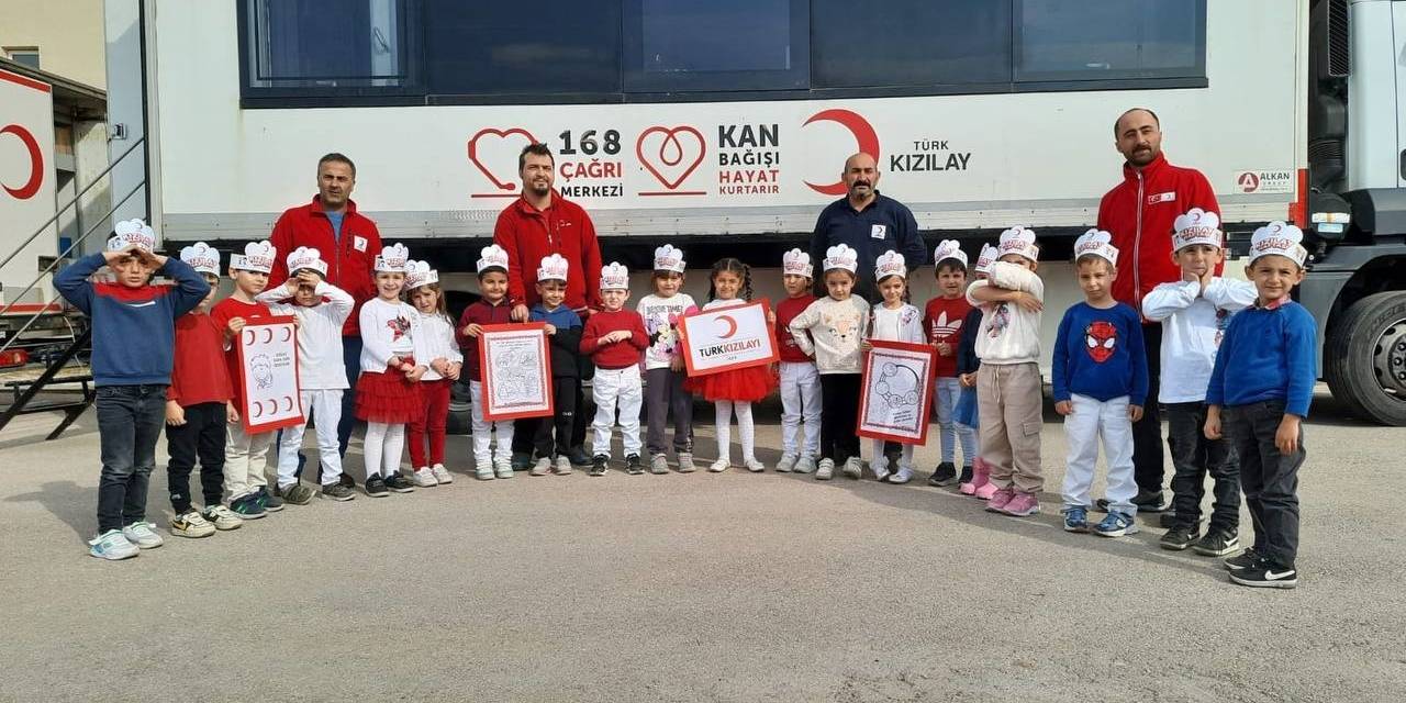 Bayburt’tan Filistin’e Destek İçin Kan Bağışı Kampanyası