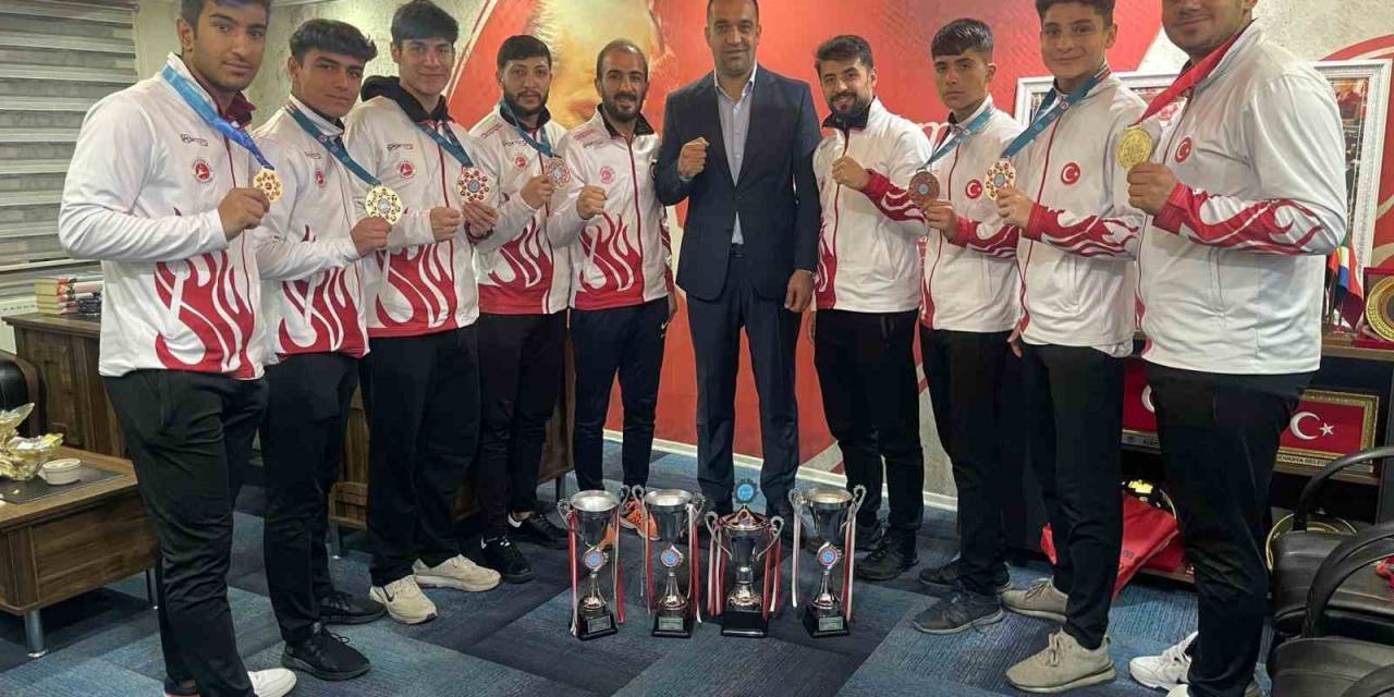 Yurdagül Şampiyon Sporcuları Ağırladı