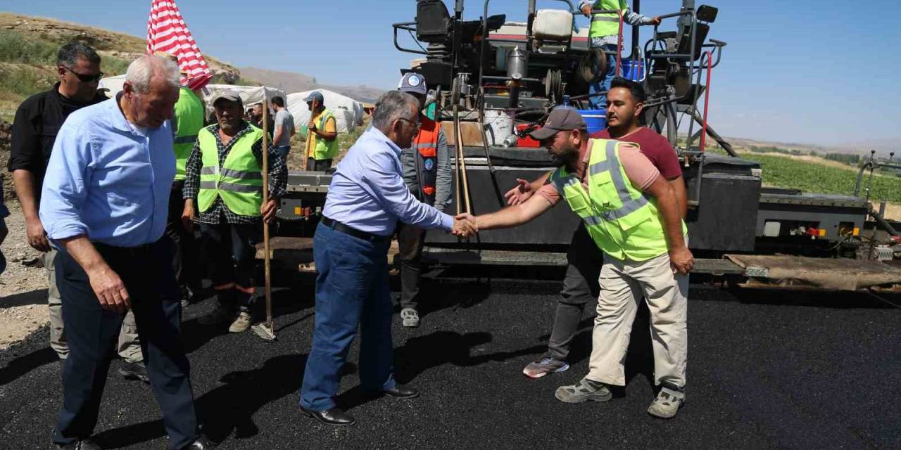 Başkan Büyükkılıç: “150 Milyon Tl’lik Yolumuz Hayırlı Olsun”