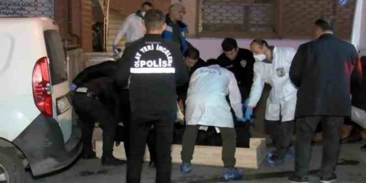 Sevgilisini Kaldırım Taşıyla Öldüren, Cesedini Parçalayan Ve Buzlukta Saklayan Sanık Hakkında Karar