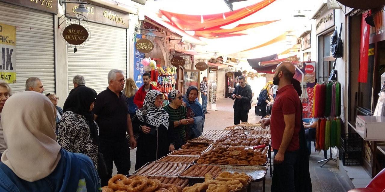 Mardin’de Her Evde Bulunan ’peksimet Ekmeği’ 6 Ay Kadar Muhafaza Ediliyor