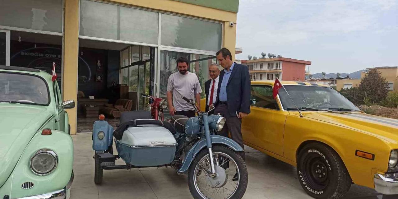 Kaymakam Topsakaloğlu Klasik Araçları Yakından İnceledi
