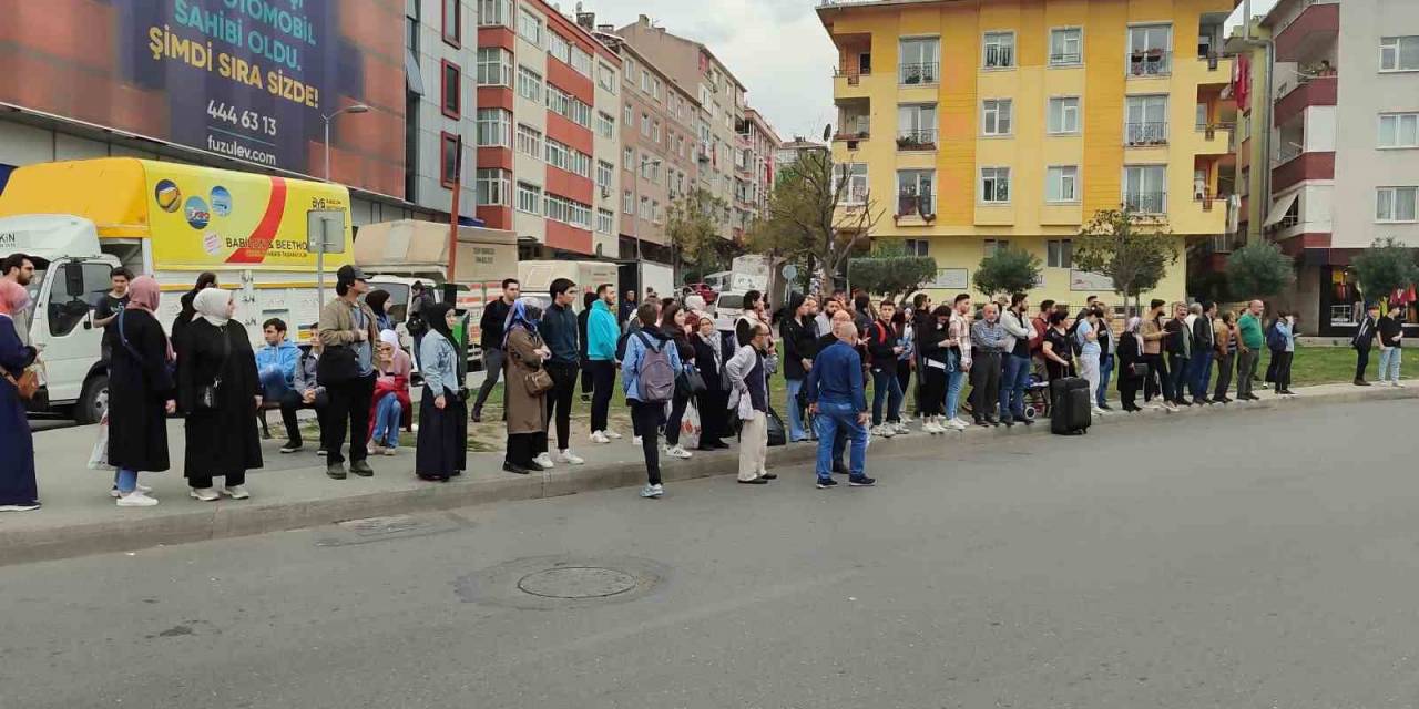 Teknik Arıza Nedeniyle Seferleri Duran Kabataş-bağcılar Tramvay Hattı Normale Döndü