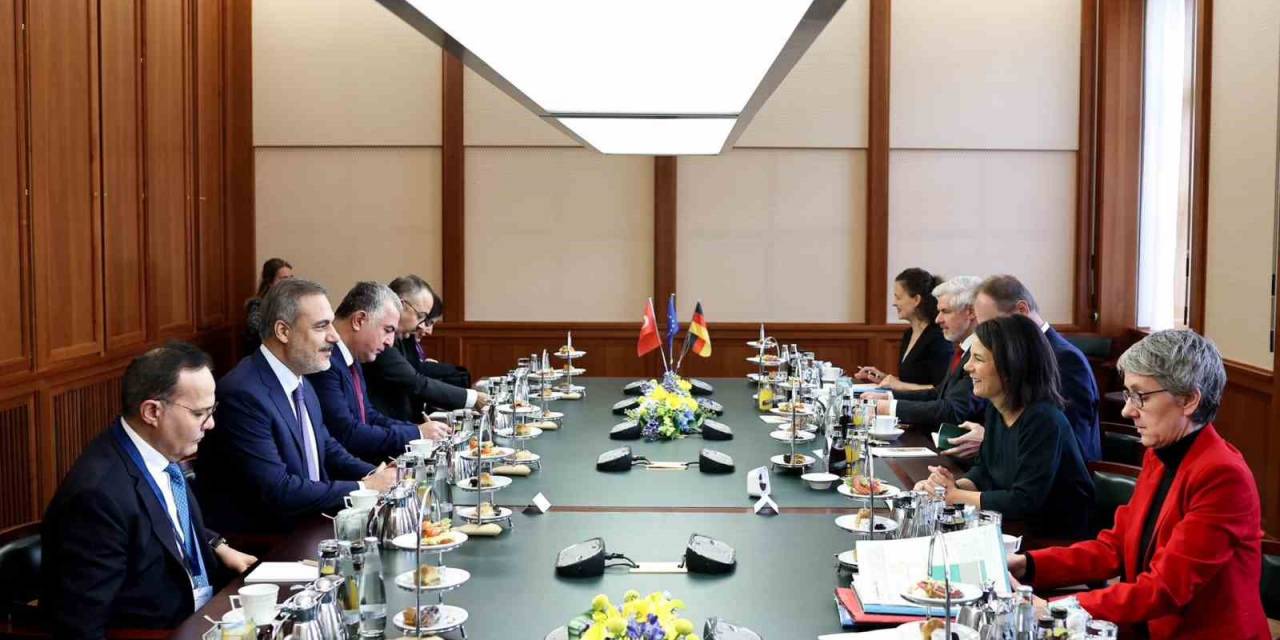 Dışişleri Bakanı Fidan, Alman Mevkidaşı Baerbock İle Bir Araya Geldi