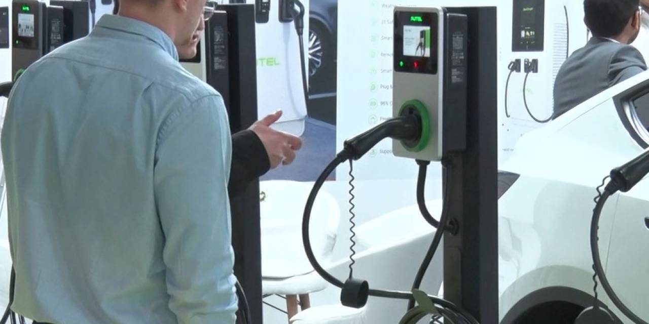 Her 5 Elektrikli Araca Bir Şarj Noktası