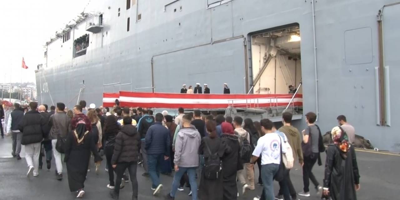 Siha Gemisi Tcg Anadolu’ya Vatandaşlar Yoğun İlgi Gösterdi