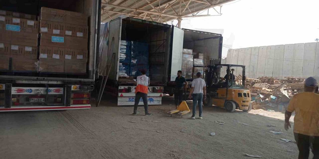 Mısır’dan Gazze’ye 102 Yardım Tırı Geçiş Yaptı