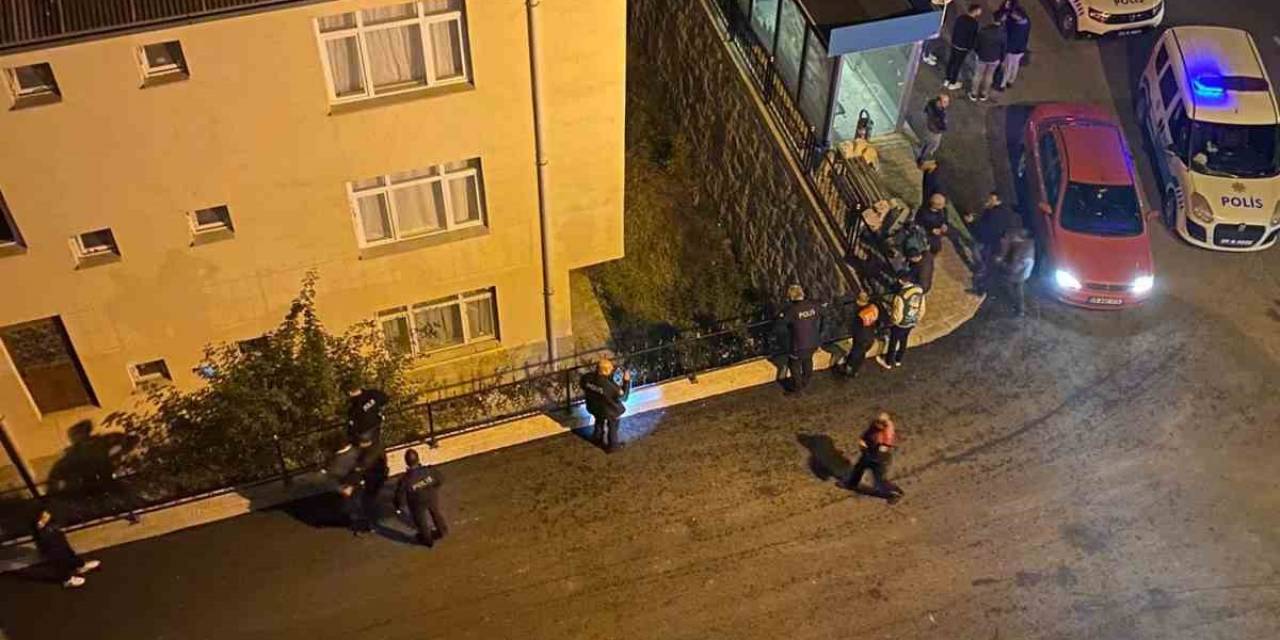 Gümüşhane’de Yan Bakma Kavgasında Lise Öğrencisi Bıçaklandı