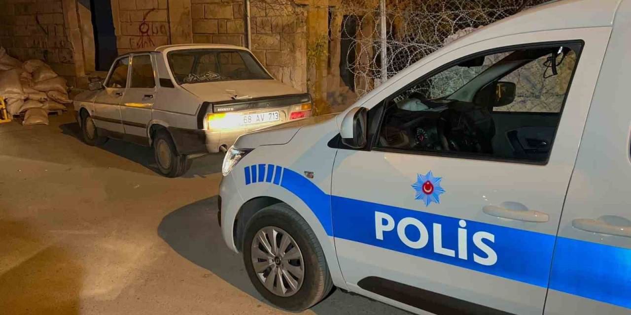 Aksaray Sokaklarında Polis-şüpheli Kovalamacası