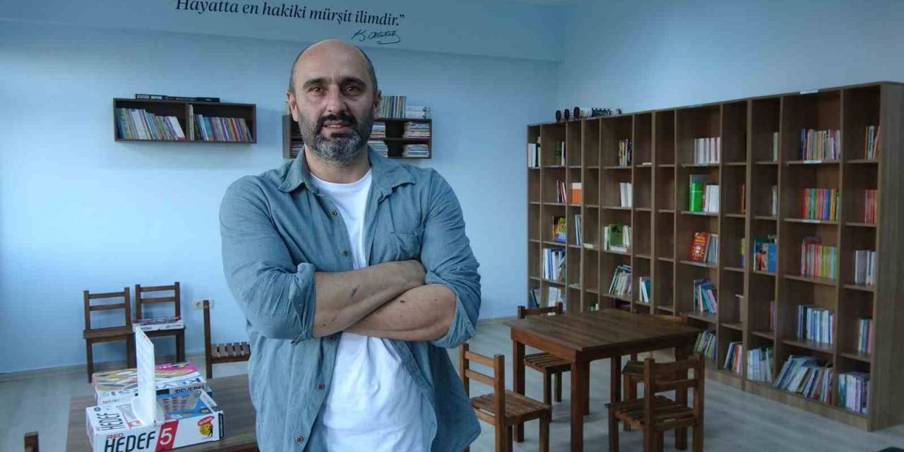 Çizdiği Resimleri Satarak Depremde Kaybettiği Ablası Ve Eniştesi İçin Kütüphane Yaptırdı