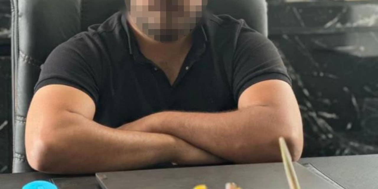 Evinin Balkonundan Ateş Etti, Polis Ekiplerince Yakalandı