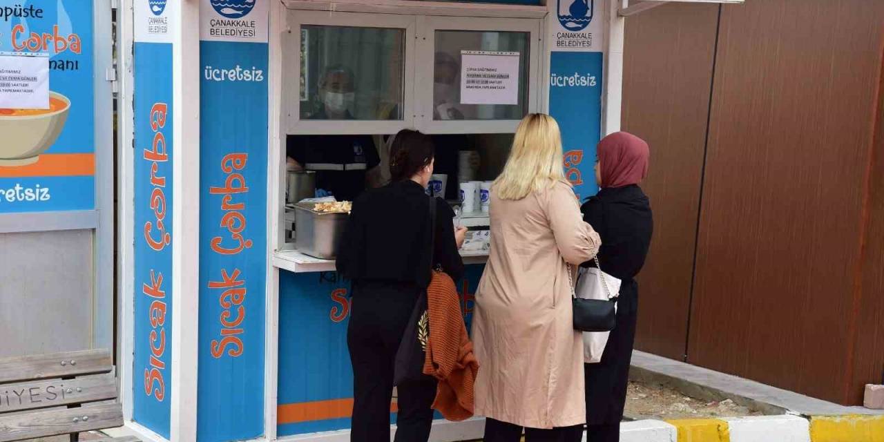 Çanakkale’de Öğrencilere Sıcak Çorba İkramları Başladı