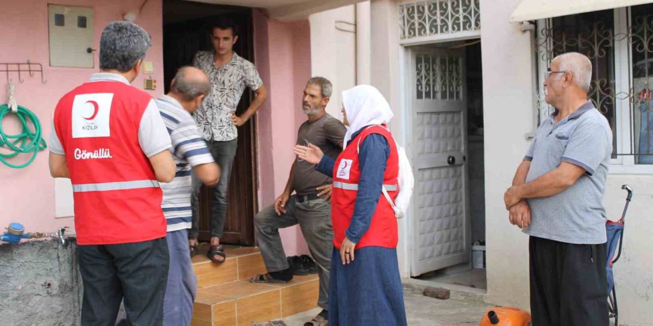 Depremzede Aileden Kozan’a Duygusal Veda