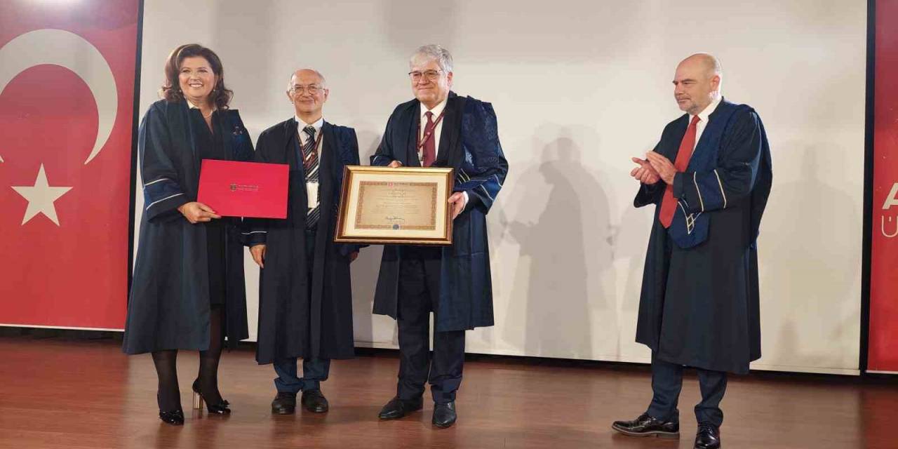 4 Yılda Hem Almanya’dan Hem Türkiye’den Hukuk Diploması